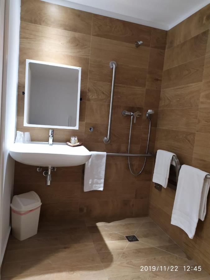 Epsilon Alcaniz Hotel Dış mekan fotoğraf